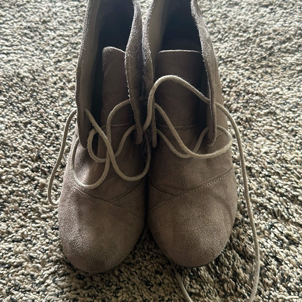 Wedge suede booties